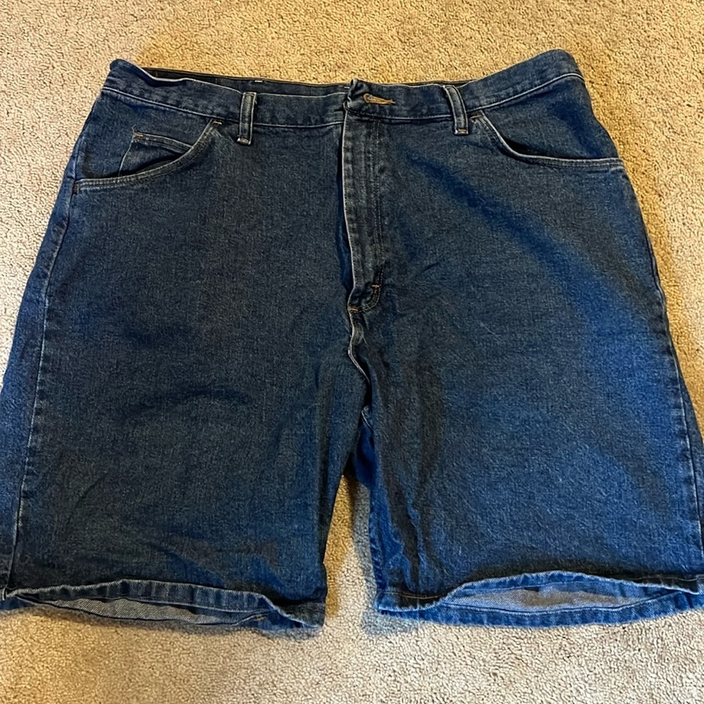 Men’s wrangler denim shorts